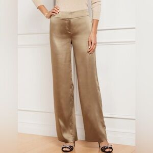 NWT..Talbots gold shimmer wide leg pants size 12 petite.